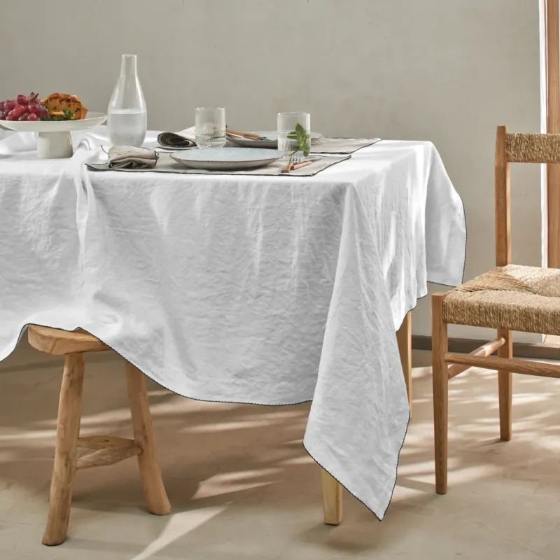 Nappe en lin lavé bord crochet gris minéral